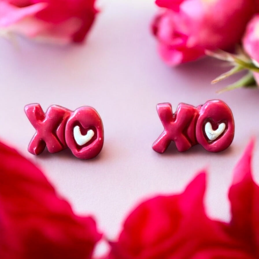XO studs