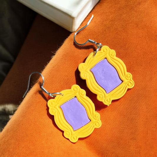 FRIENDS frame earrings