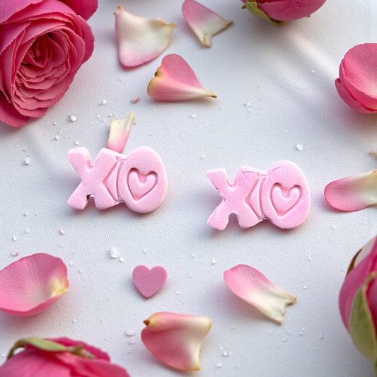 Xo studs